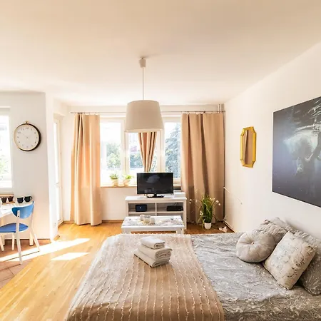 Piotrapartments - Mokotow Broniwoja - Stylish Studio Near Metro