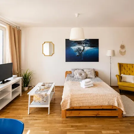 Piotrapartments - Mokotow Broniwoja - Stylish Near Metro