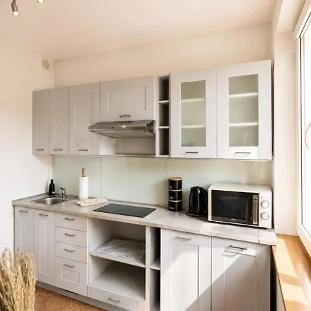 Apartment Piotrapartments - Mokotow Broniwoja - Stylish Near Metro