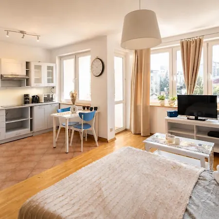 Apartment Piotrapartments - Mokotow Broniwoja - Stylish Near Metro *