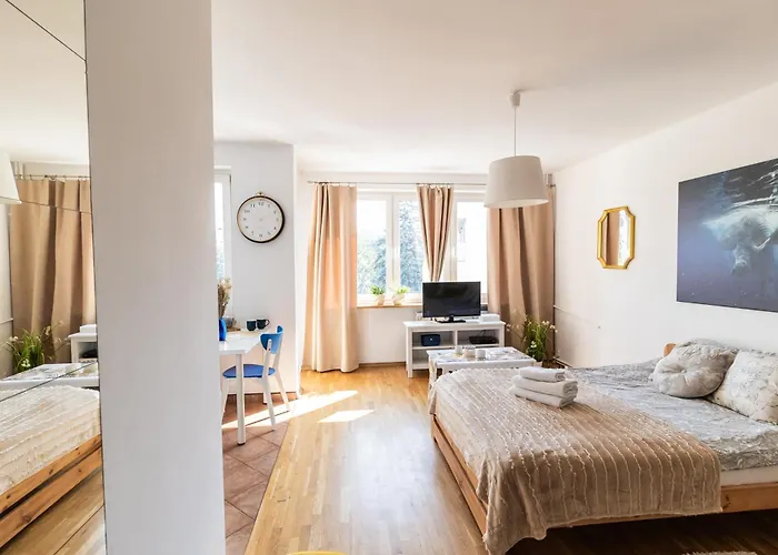 Piotrapartments - Broniwoja Business